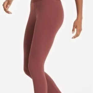 Vuori Women's Earthy Brown Leggings